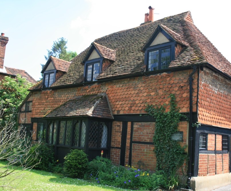 cranleigh_cottage_hospital.jpg
