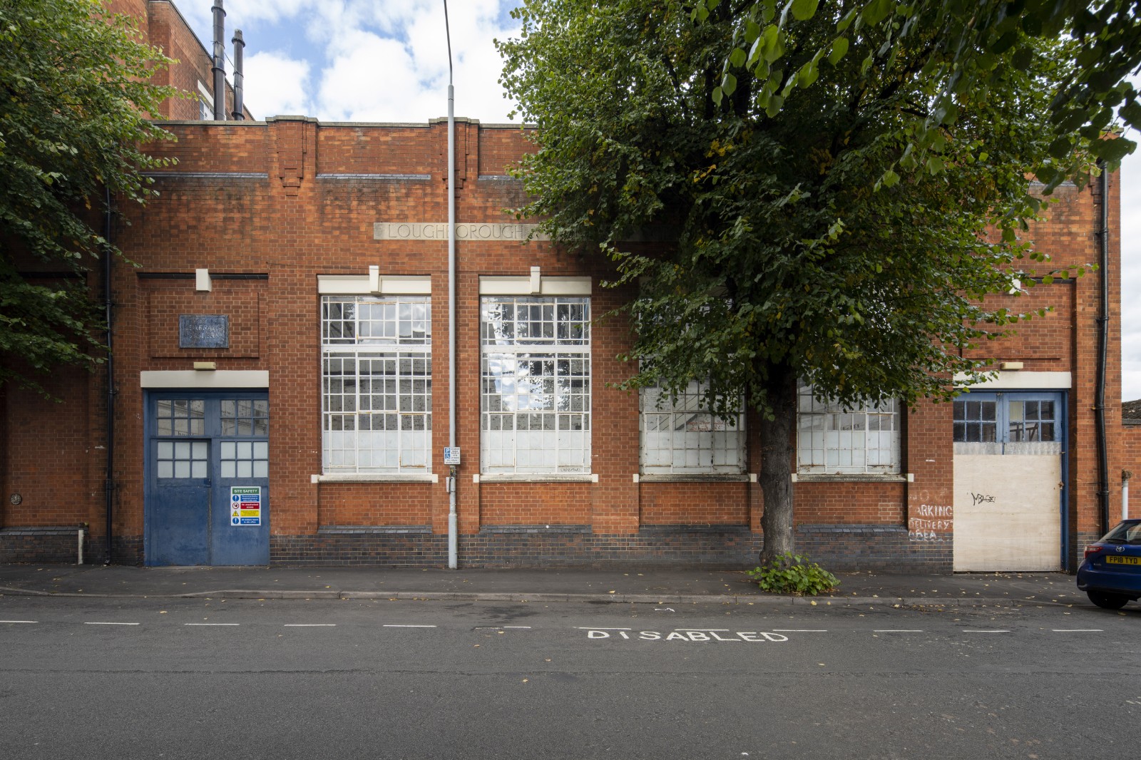 09_generator_hall_exterior_on_packe_street.jpg